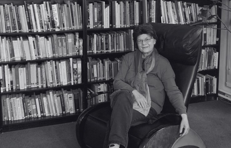 Renate Wagner in ihrem Büro